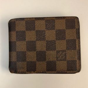 Louis Vuitton Multiple Wallet. 100% authentic!